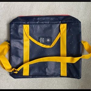 Lululemon Seawheeze Limited Edition 2015 Runner’s Bag